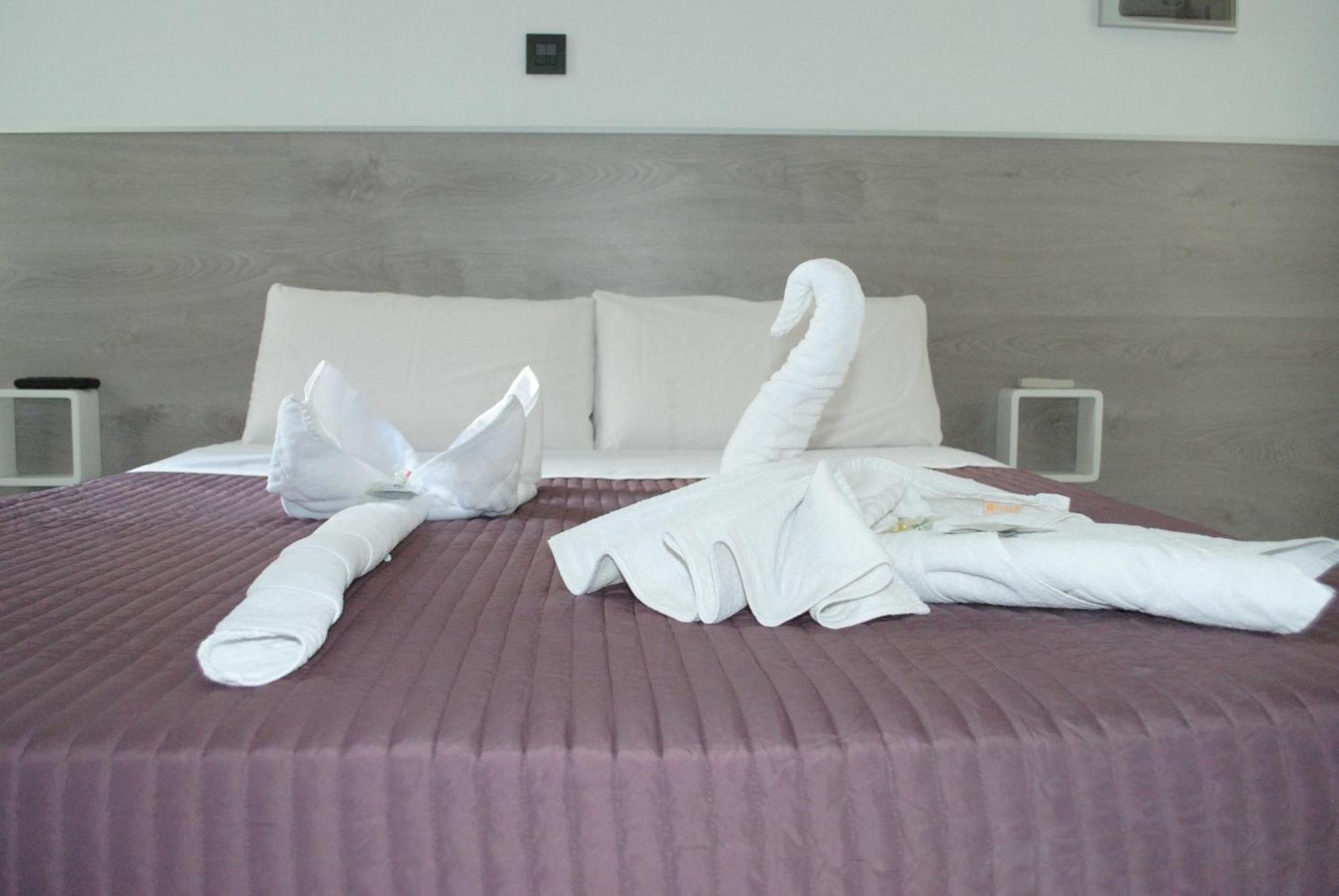 Fuencarral Rooms Madrid Exteriör bild