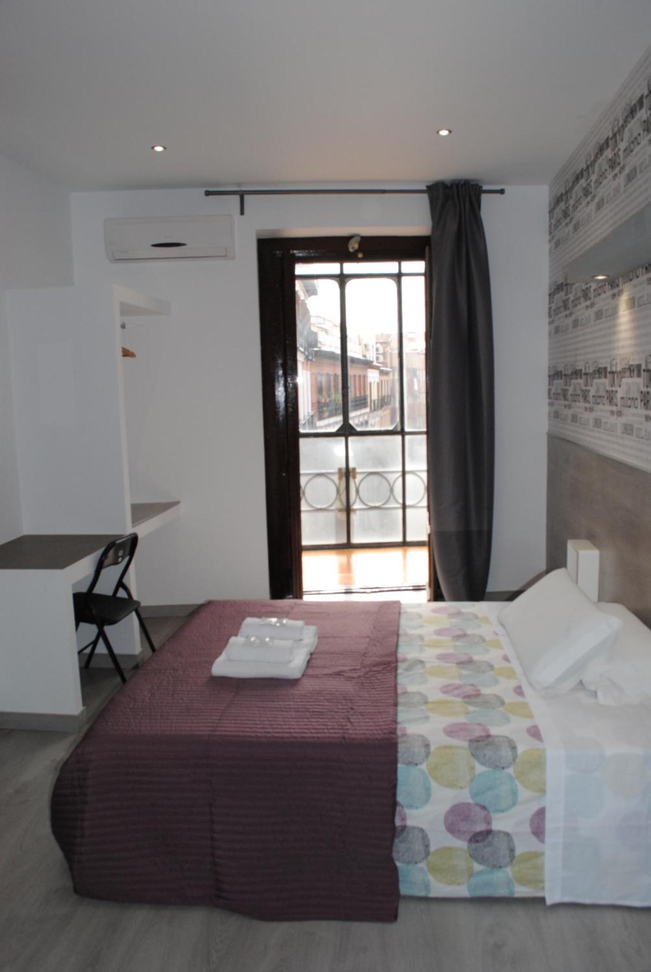 Fuencarral Rooms Madrid Rum bild