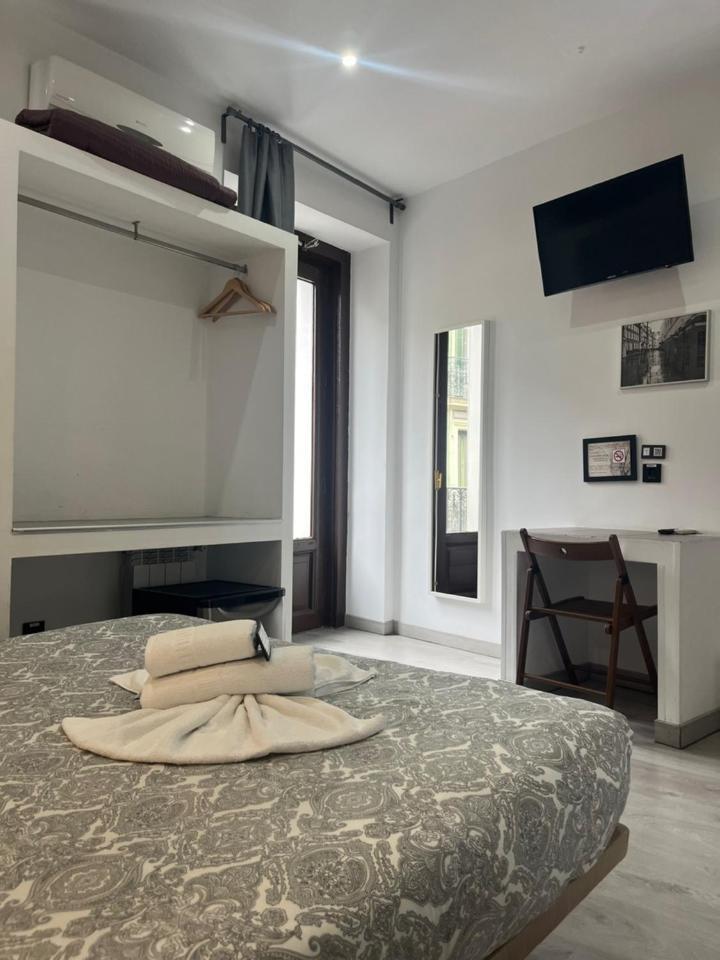 Fuencarral Rooms Madrid Exteriör bild