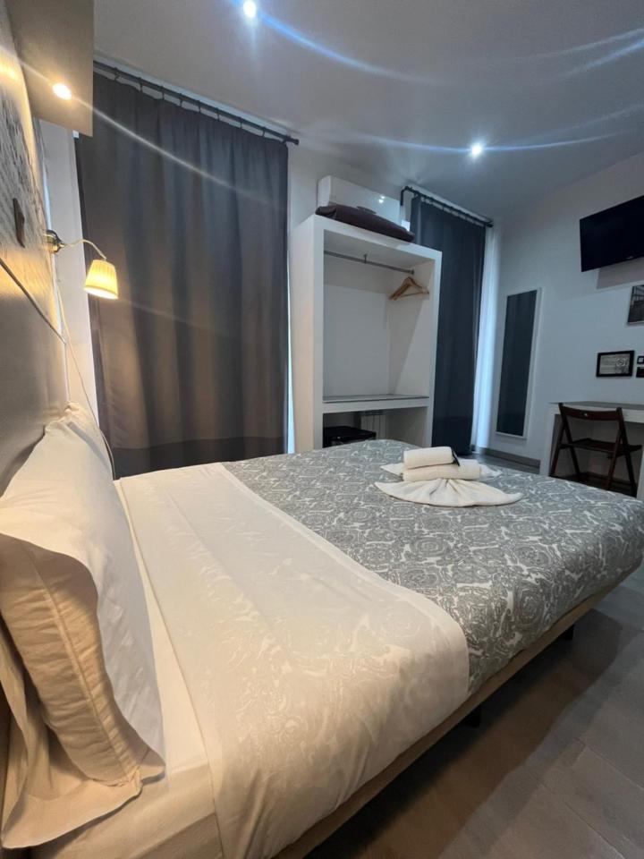 Fuencarral Rooms Madrid Exteriör bild